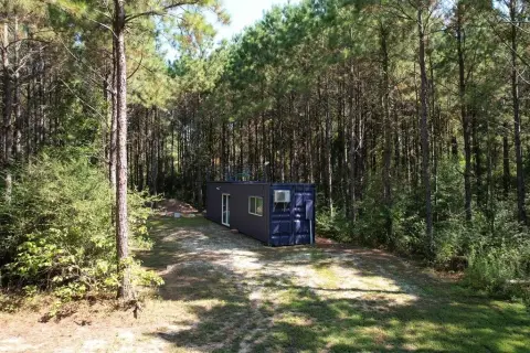 Secluded Acreage Retreat in Kennard