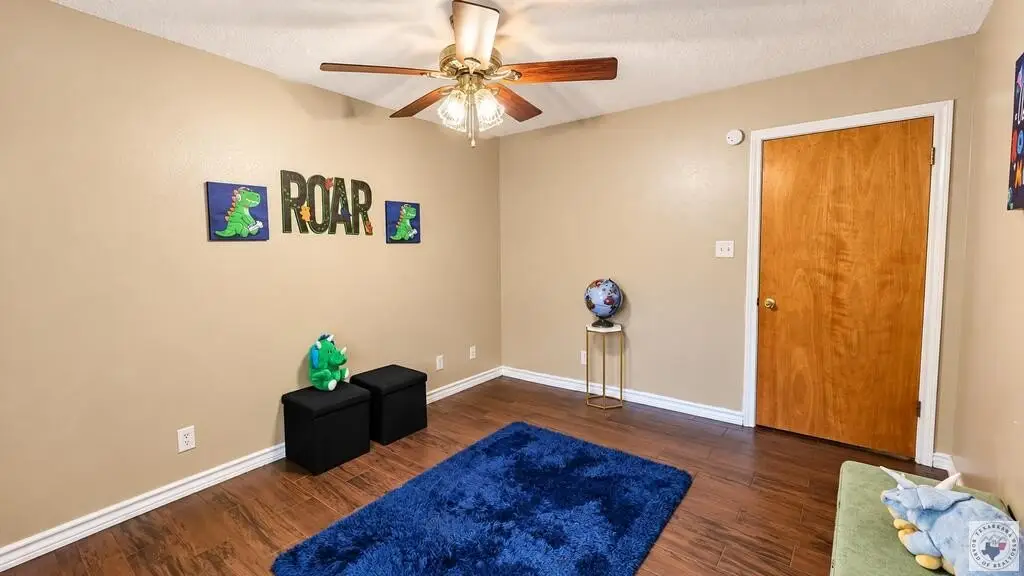 Picture 19