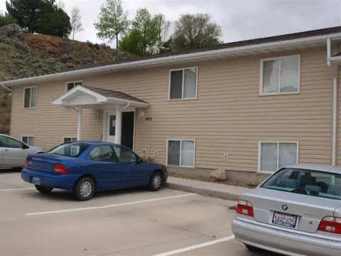 16-Unit Multifamily with Parking
