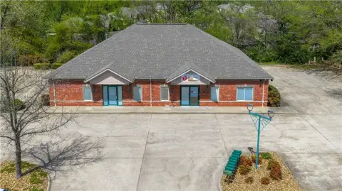 Office Units in Established Park