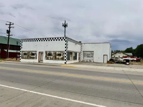 Two-Bay Automotive Service Property
