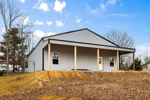Allen County Barndominium on Acreage