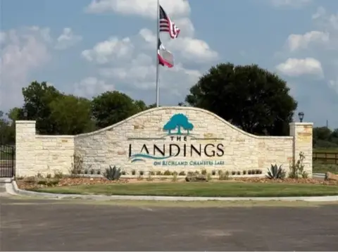 Lakefront Lot in Richland, TX