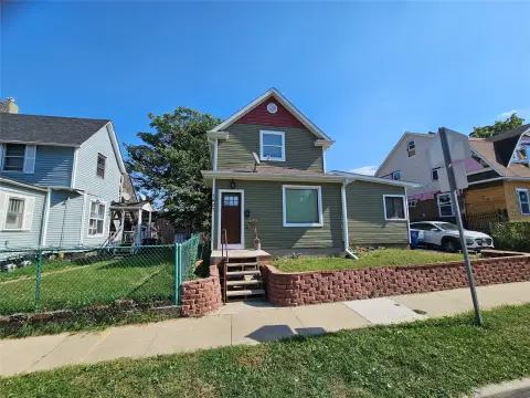 Updated Multi-Family Near Downtown