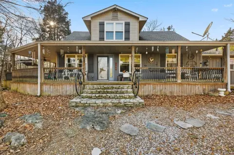 Residential Farm with Workshop and Guesthouse