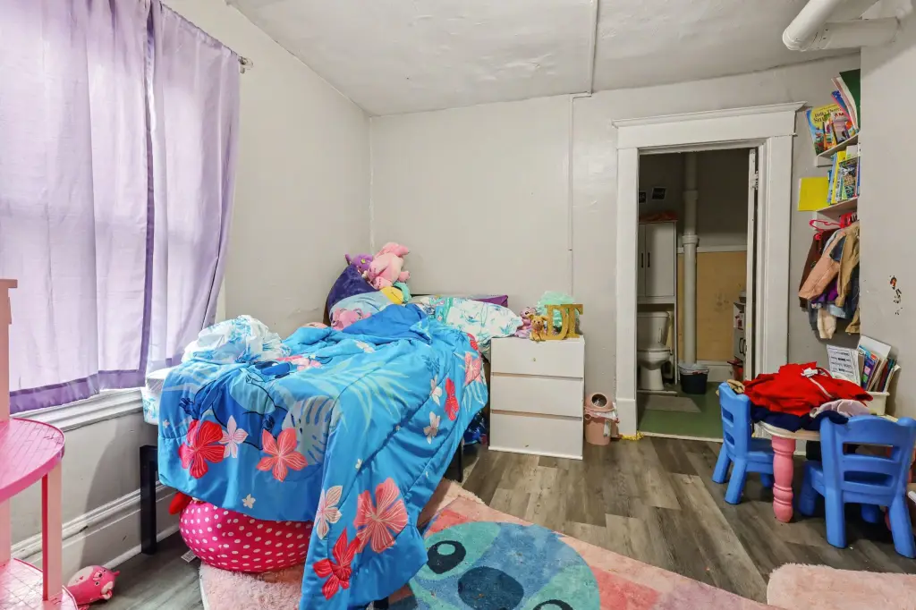 Picture 11