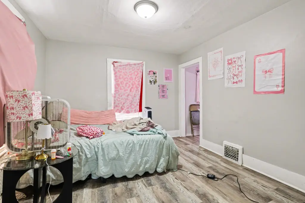 Picture 10