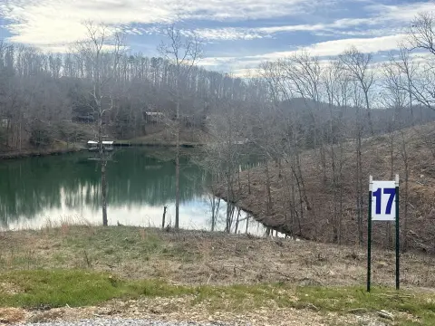 Waterfront Lot on Wood Creek