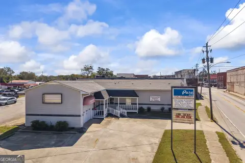 Royston Commercial Space with Warehouse