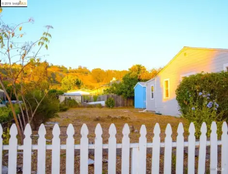 El Cerrito Vacant Residential Lot