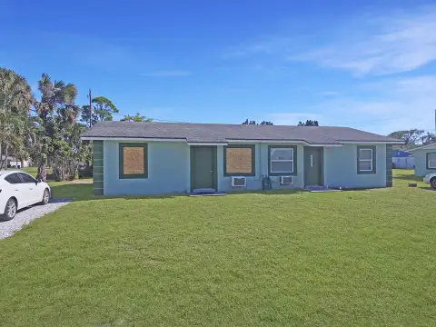 Vero Beach CBS Duplex