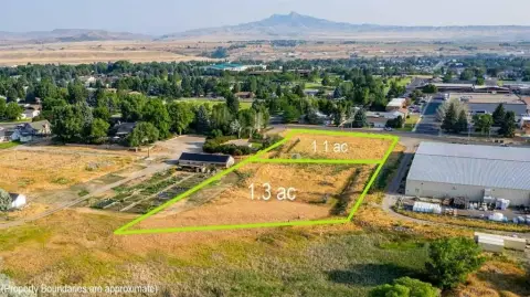 Cody Commercial Land Parcel