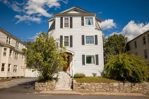 Three-Unit Triplex with Vacant Unit