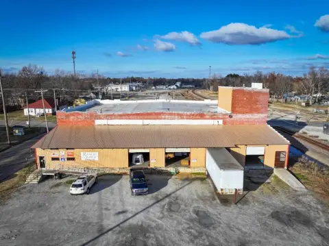 Established Commercial Building in Miami, OK