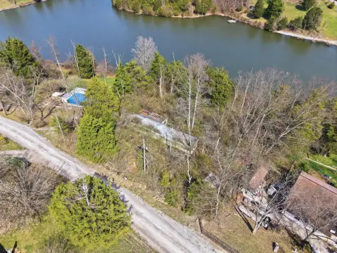 Lakefront Land in Corinth, KY