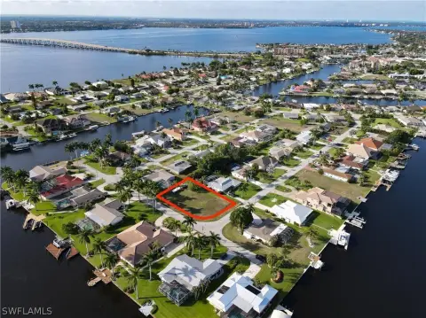 Corner Lot in Cape Coral