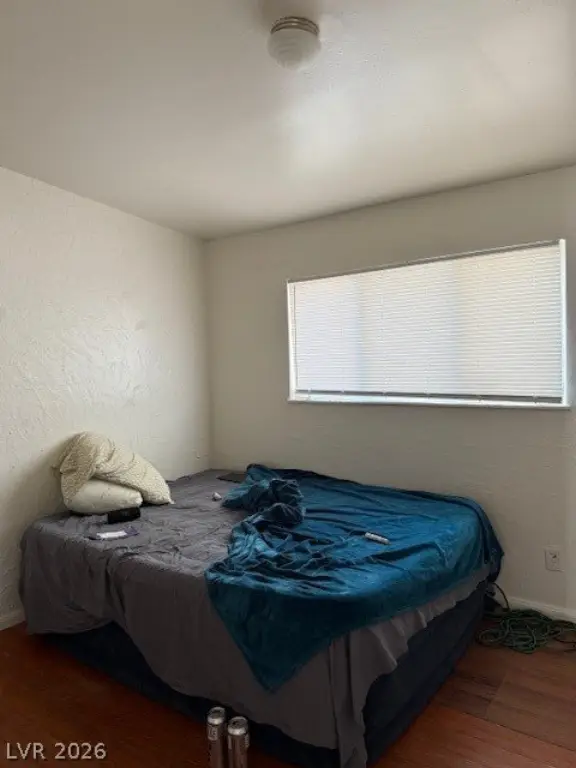 Picture 12