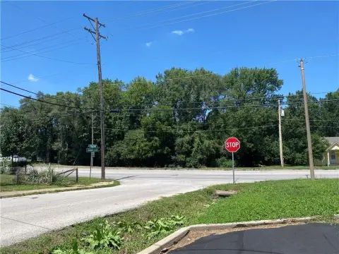 Picture of Land at W 23Rd St 712, Independence, MO