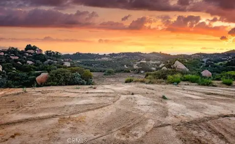 20 Acres Panoramic View Land