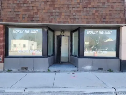 Eastpointe Retail Space For Rent