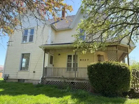 Gaines Farmhouse with Pond/Island