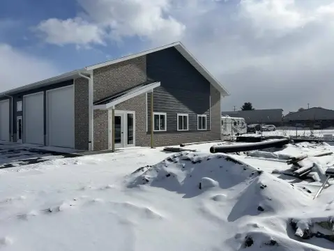 Holmen Commercial Condo For Sale