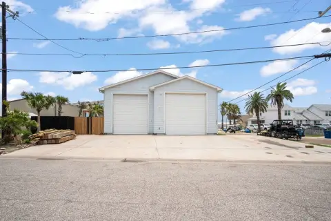 Mixed-Use Property with Bay Doors