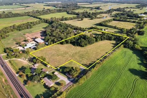 10 Acres of Prime Land