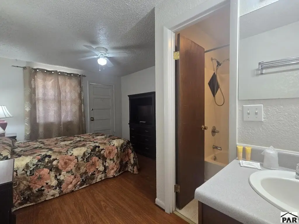 Picture 18