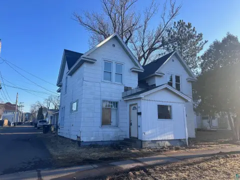 Superior Duplex with New Roof