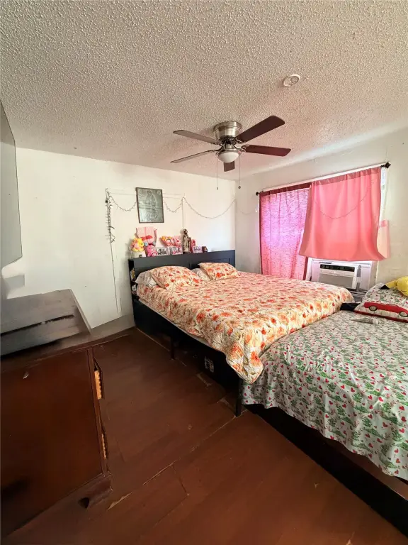 Picture 19