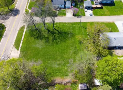 Residential Land in Leroy, Illinois