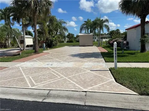 Upgraded RV Site in Naples
