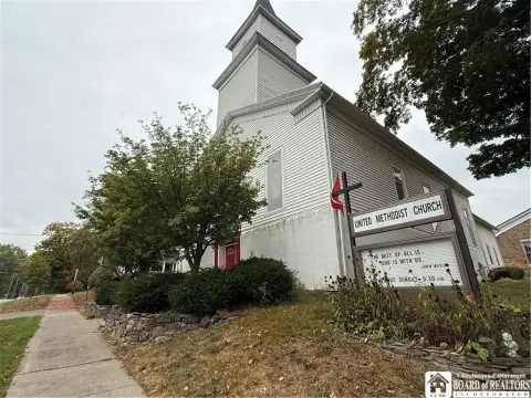 Church Property with Cathedral Ceilings