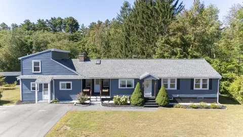 Updated Duplex with Fenced Yard