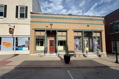 Retail Space in Wilmore, KY