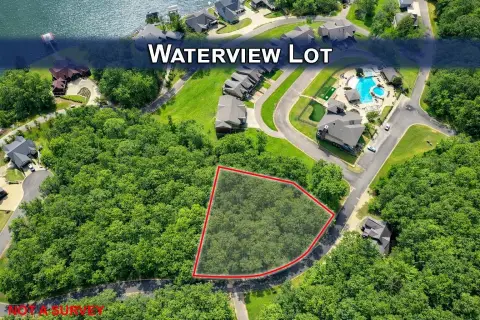 Savannah, TN Land with Amenities