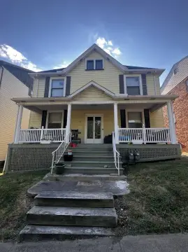 Triplex with Detached Apartment