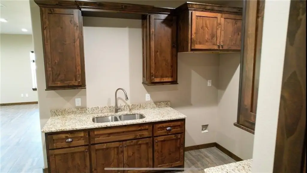 Picture 7