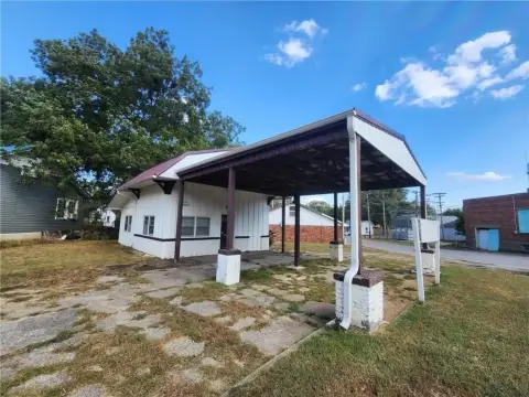 Commercial Property Near Butler Square