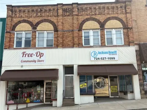 Multi-Unit Brick Office Building