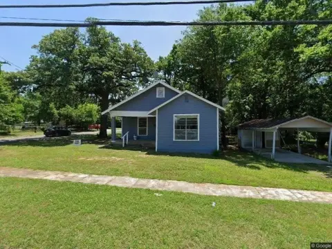 Tenant-Occupied Duplex in Paris, TX