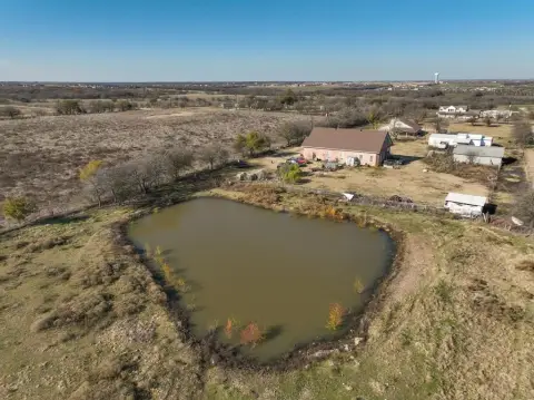 Justin, TX: 10-Acre Homestead
