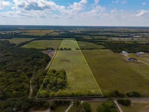 23.72 Acres in Caddo Mills