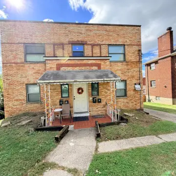 Quadplex with Off-Street Parking