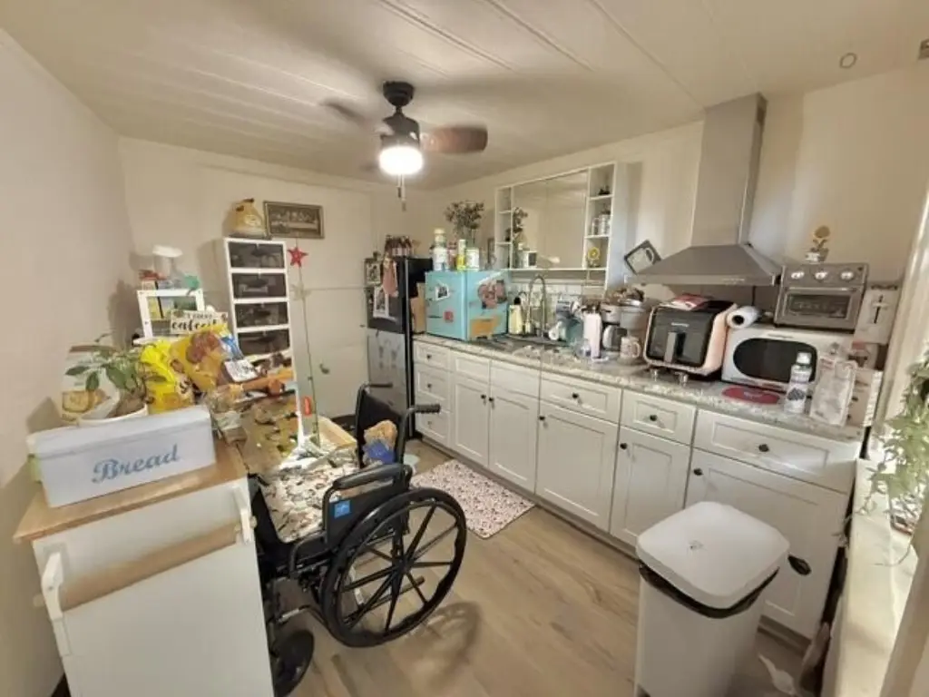 Picture 9