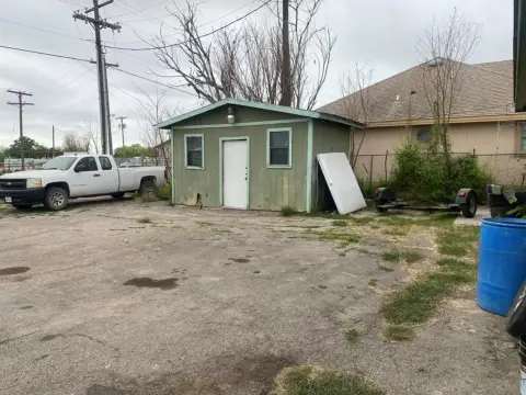 Eagle Pass Commercial Car Lot