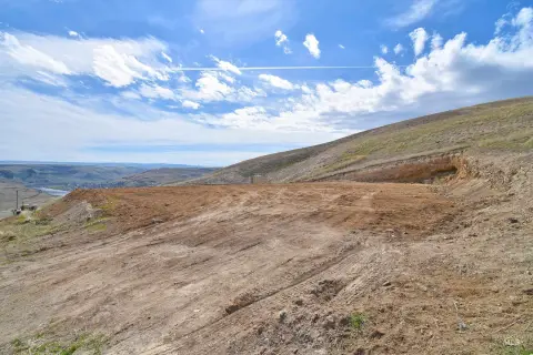 Clarkston Land with Valley Views