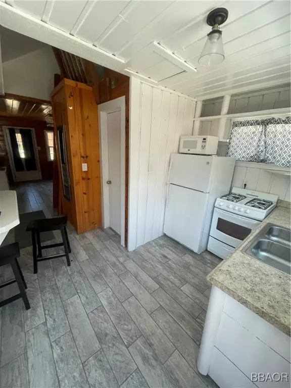 Picture 8