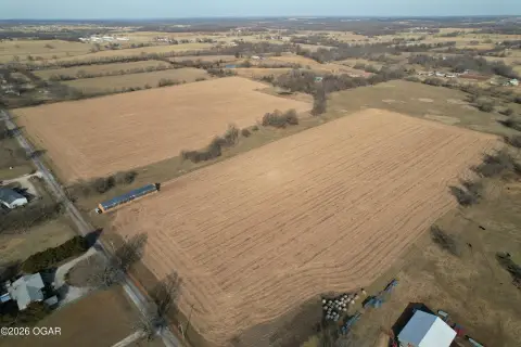 Versatile Land Near Aurora, MO